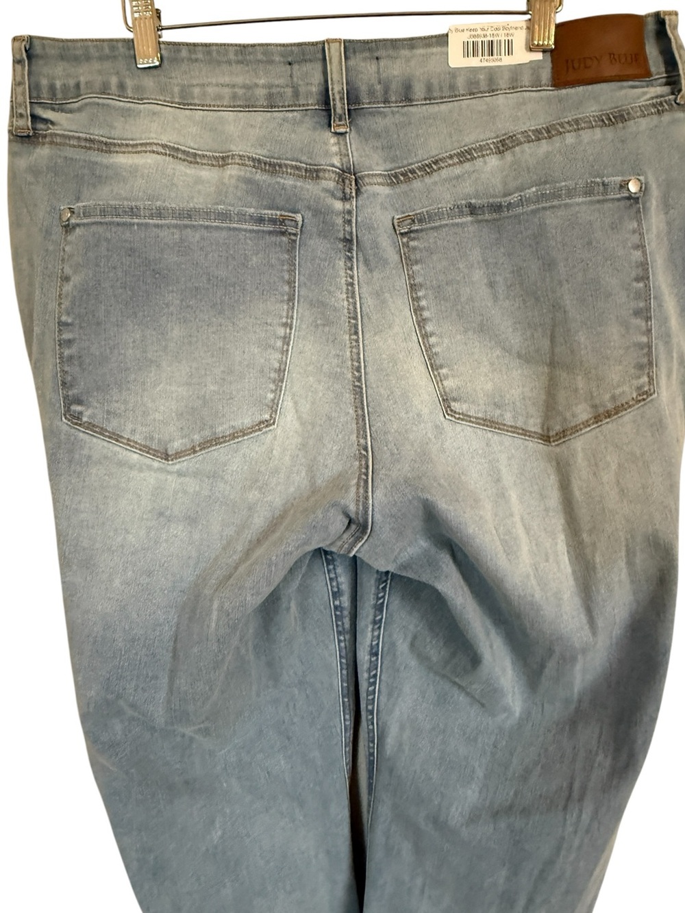 NWT Judy Blue JB88938 Keep Your Cool V Front Boyfriend Jeans 18W Sorbtek Cooling - Picture 5 of 16